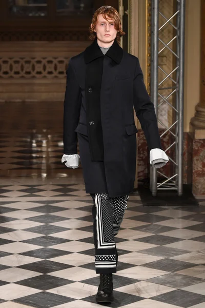Look 39